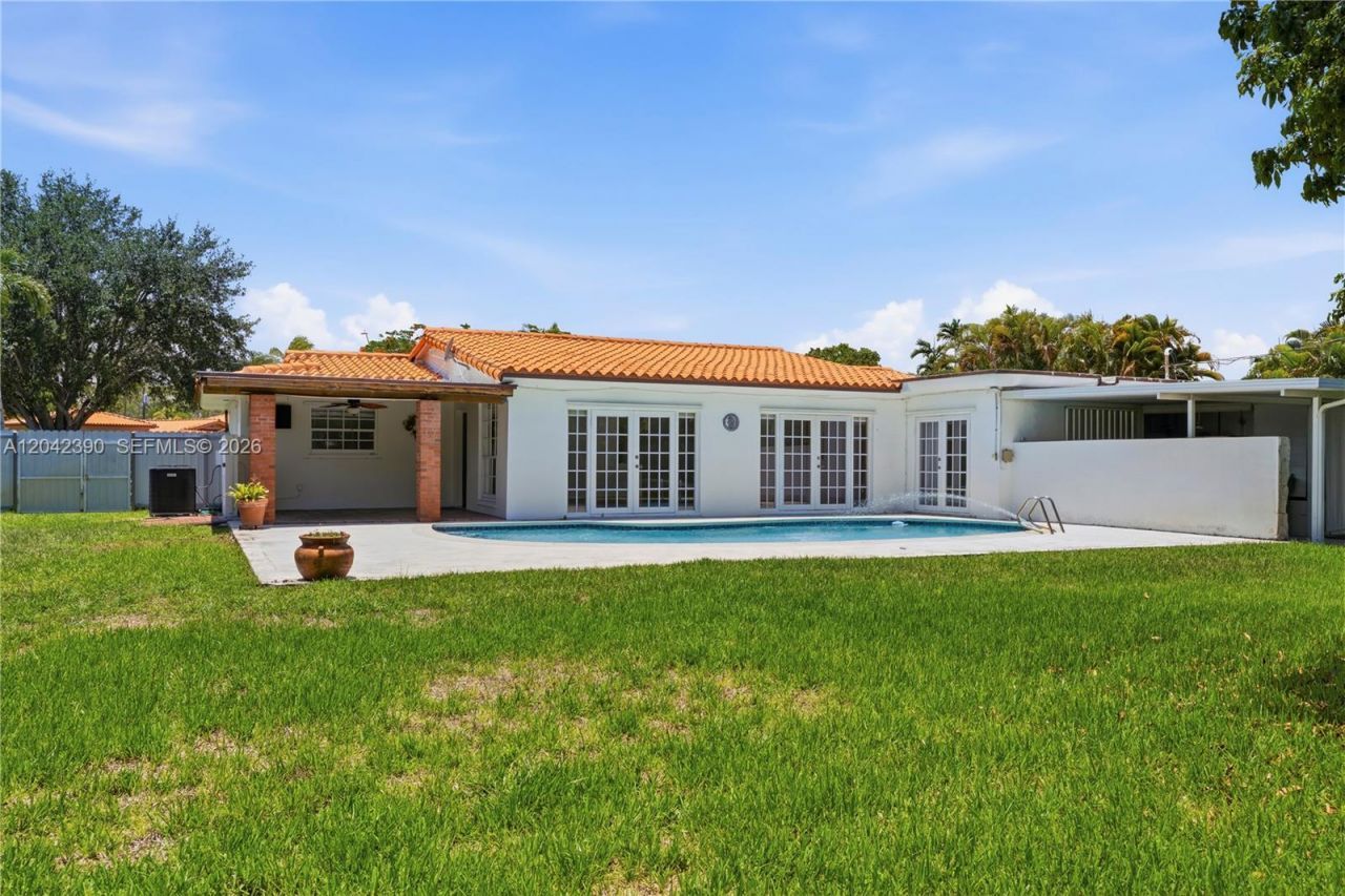 8197 W 14th Ct, Hialeah, FL 33014 Photo