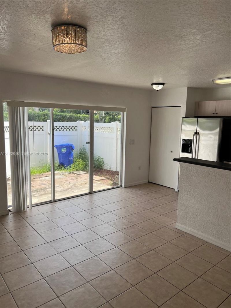 183 Hidden Ct Rd , Unit F-33, Hollywood, FL 33023 Photo