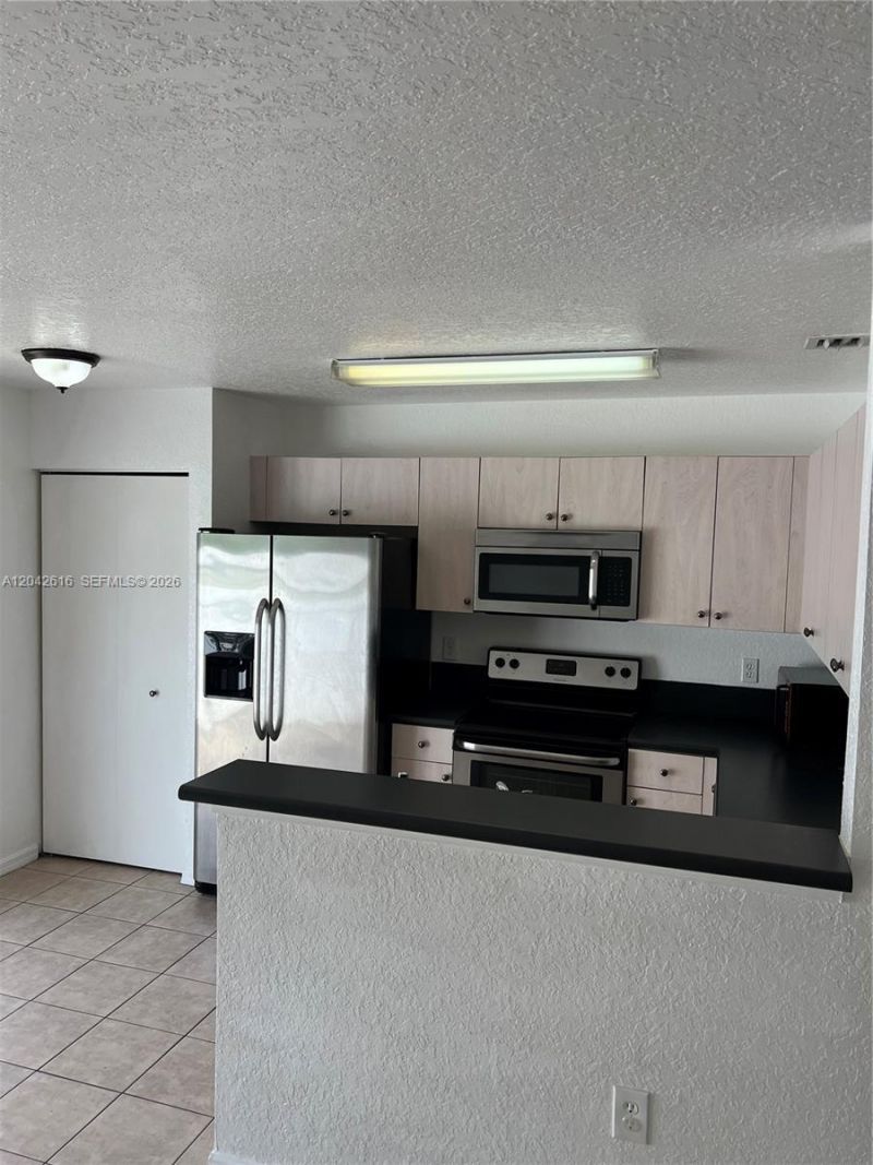 183 Hidden Ct Rd , Unit F-33, Hollywood, FL 33023 Photo