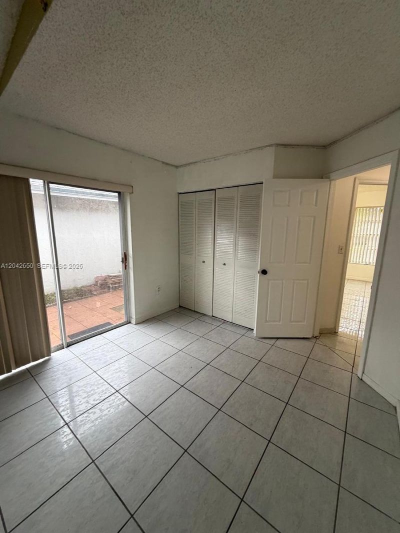 19058 NW 77th Pl, Hialeah, FL 33015 Photo