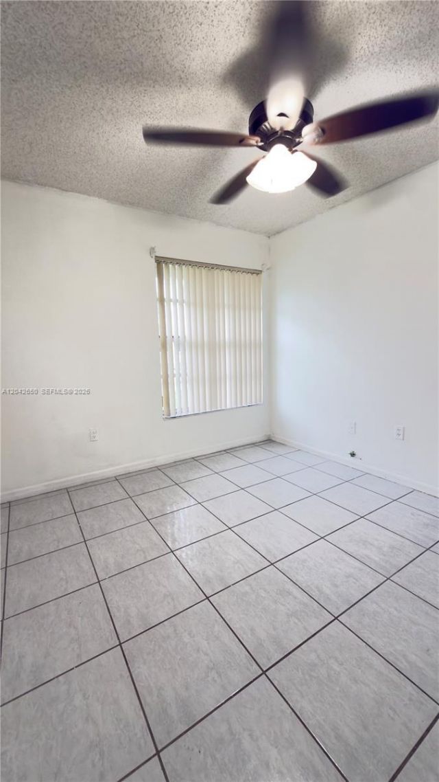 19058 NW 77th Pl, Hialeah, FL 33015 Photo