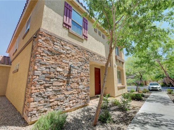 6169 Scarlet Leaf Street, Las Vegas, NV 89148