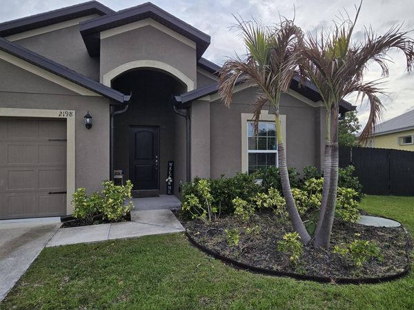 2198 SW Algiers Street, Port St. Lucie, FL 34953