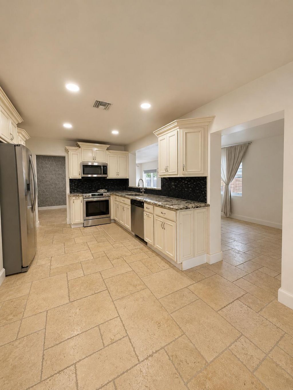 7210 Mckinley Street, Hollywood, FL 33024 Photo