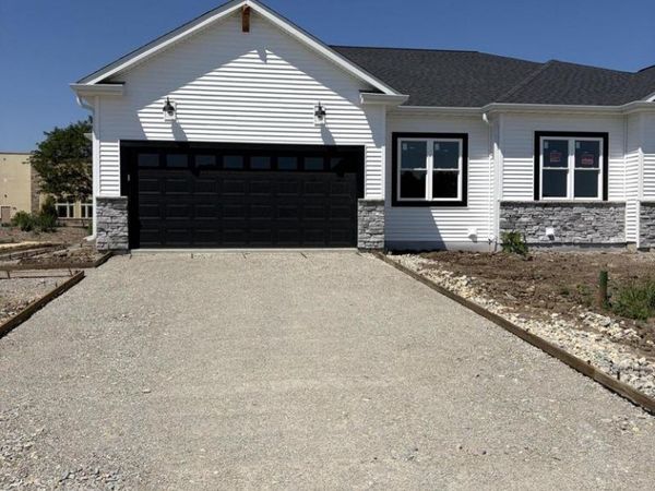 752 Pleasant Park COURT, Johnson Creek, WI 53038