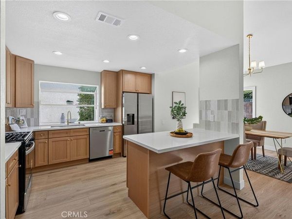 43 Oxbow Creek, Laguna Hills, CA 92653