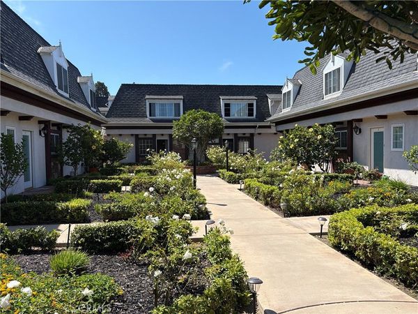 8130 Redlands, Unit 10, Playa Del Rey, CA 90293