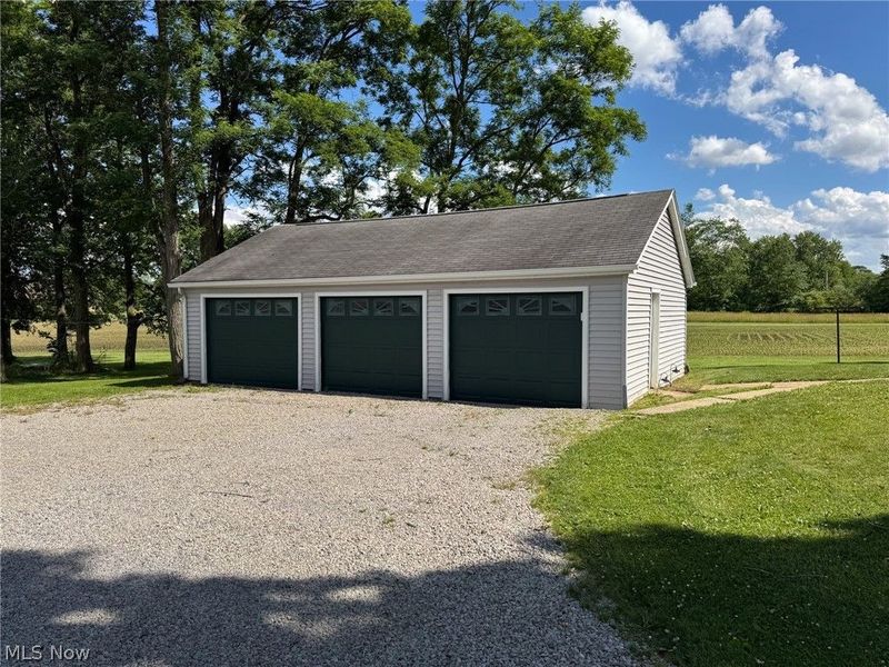 7305 S Duck Creek Road, Berlin Center, OH 44401 Photo 6