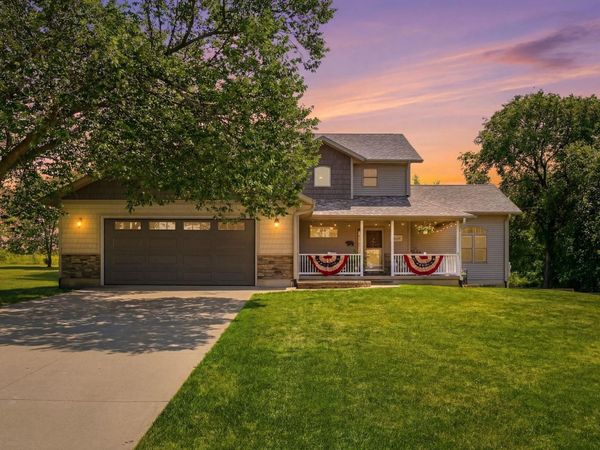 2638 Scenic Lane, Nashua, IA 50658