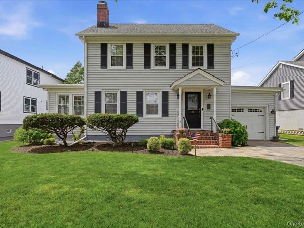 17 Norman Avenue , Amityville, NY 11701