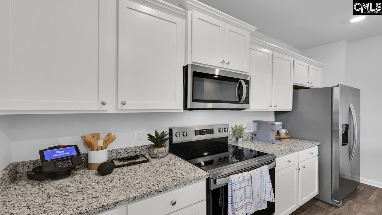 187 Fuller Road  Photo 16