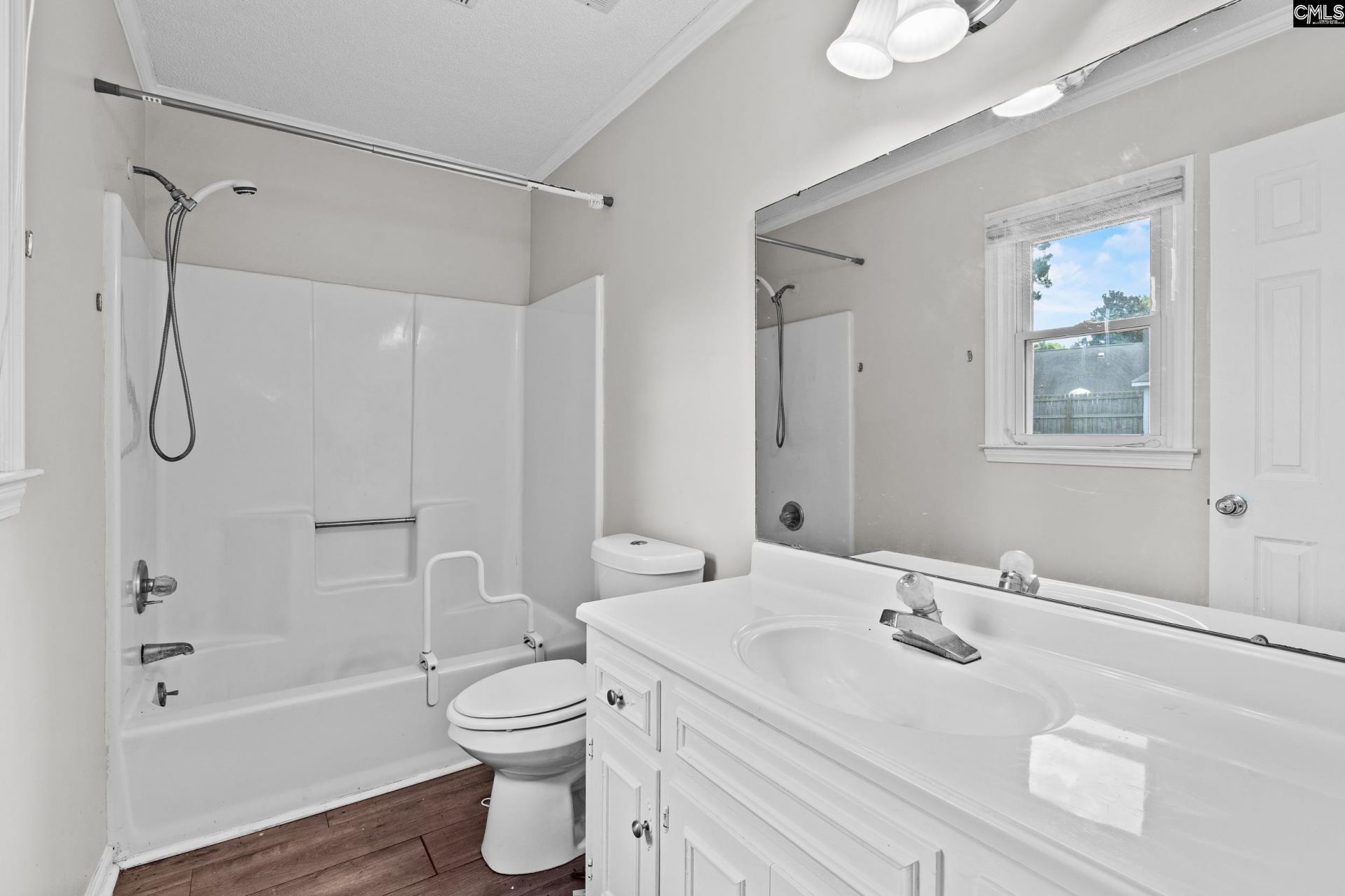 1304 Fairlawn Drive  Photo 14