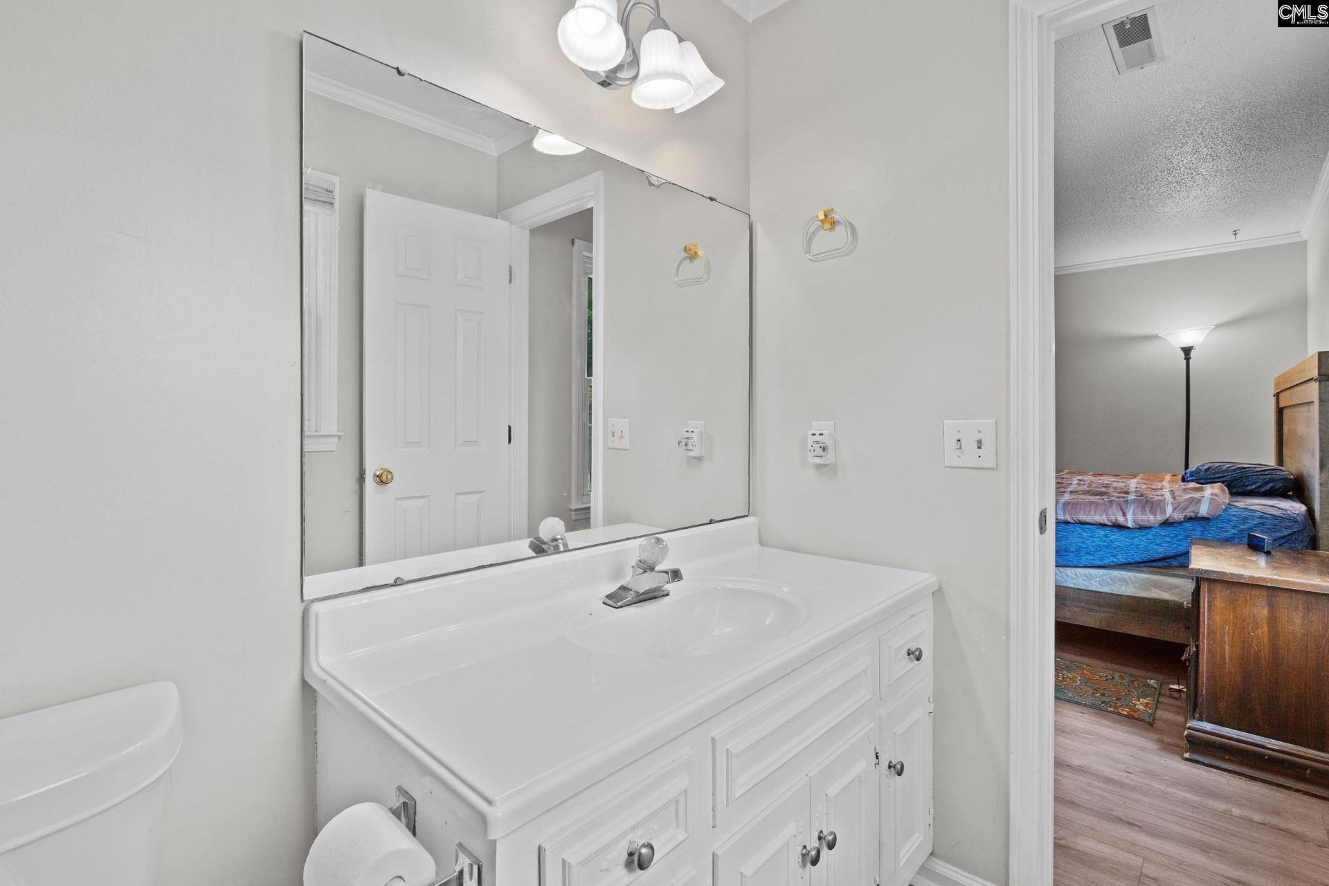 1304 Fairlawn Drive  Photo 15