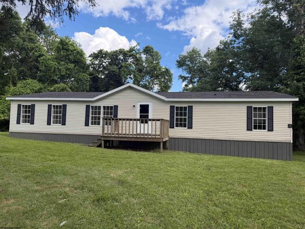 846 Levels Road, Fairmont, WV 26554