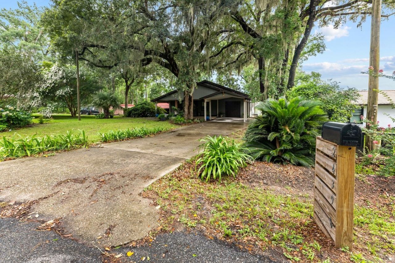 24390 Lanier Street, Tallahassee, FL 32310 Photo