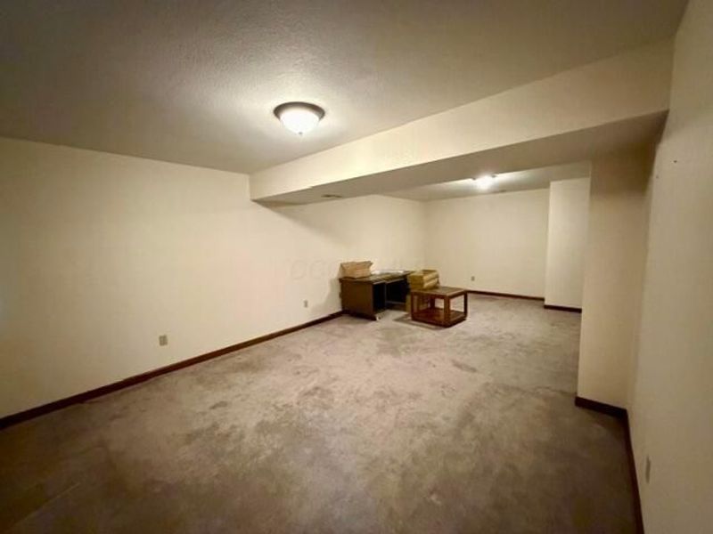1093 Lizabeth Circle, Heath, OH 43056 Photo 11