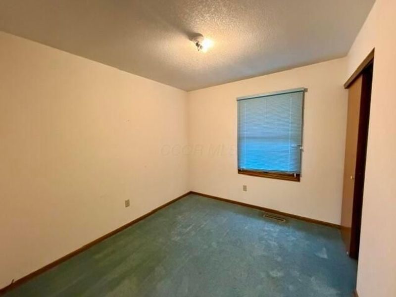 1093 Lizabeth Circle, Heath, OH 43056 Photo 7