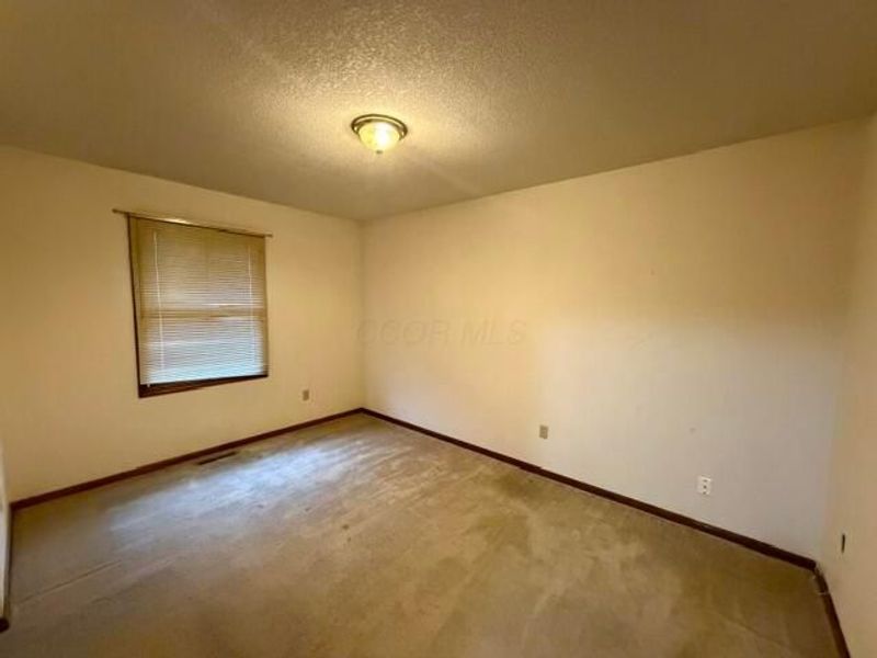 1093 Lizabeth Circle, Heath, OH 43056 Photo 9