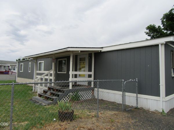 4751 Bellm Drive, Unit SPC 33, Klamath Falls, OR 97603