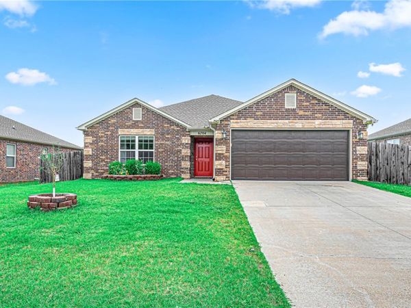6704 SW Chestnut Hill Avenue , Bentonville, AR 72713