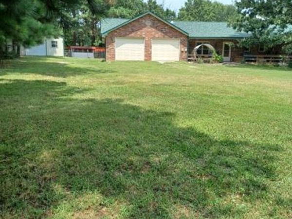 468145 648 Road, Watts, OK 74964