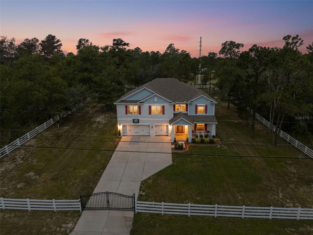 9025 Mazette Road , Weeki Wachee, FL 34613 Photo