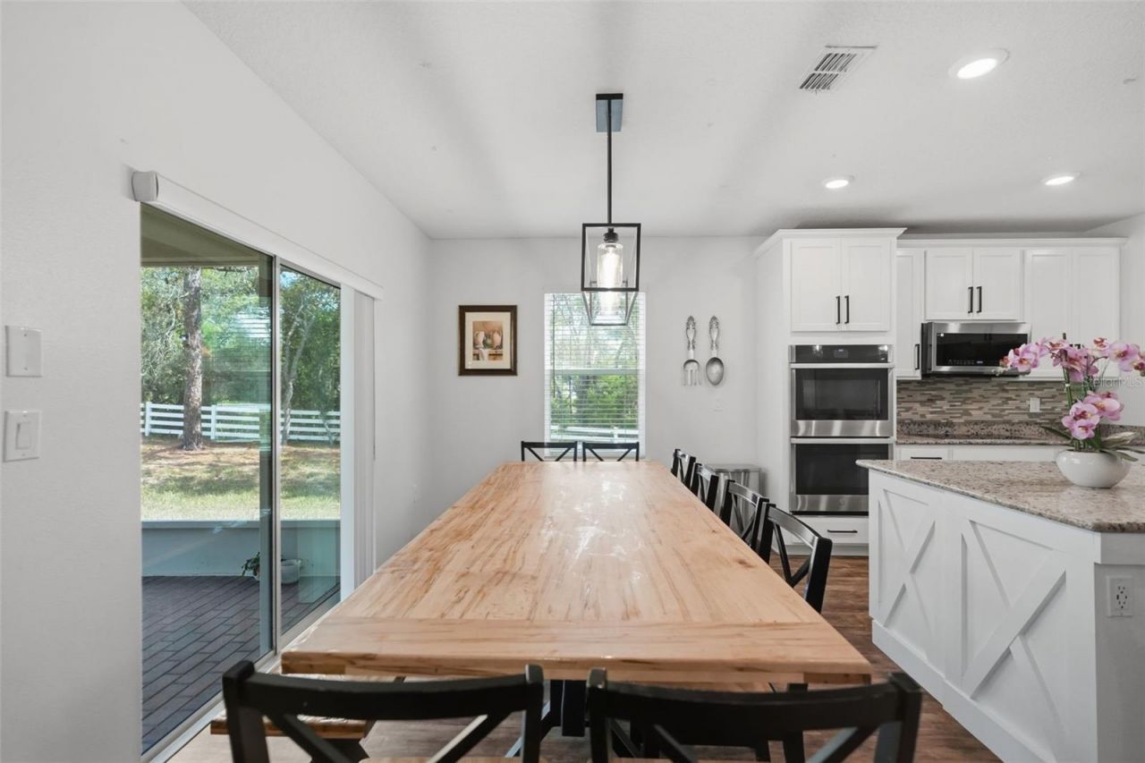 9025 Mazette Road , Weeki Wachee, FL 34613 Photo