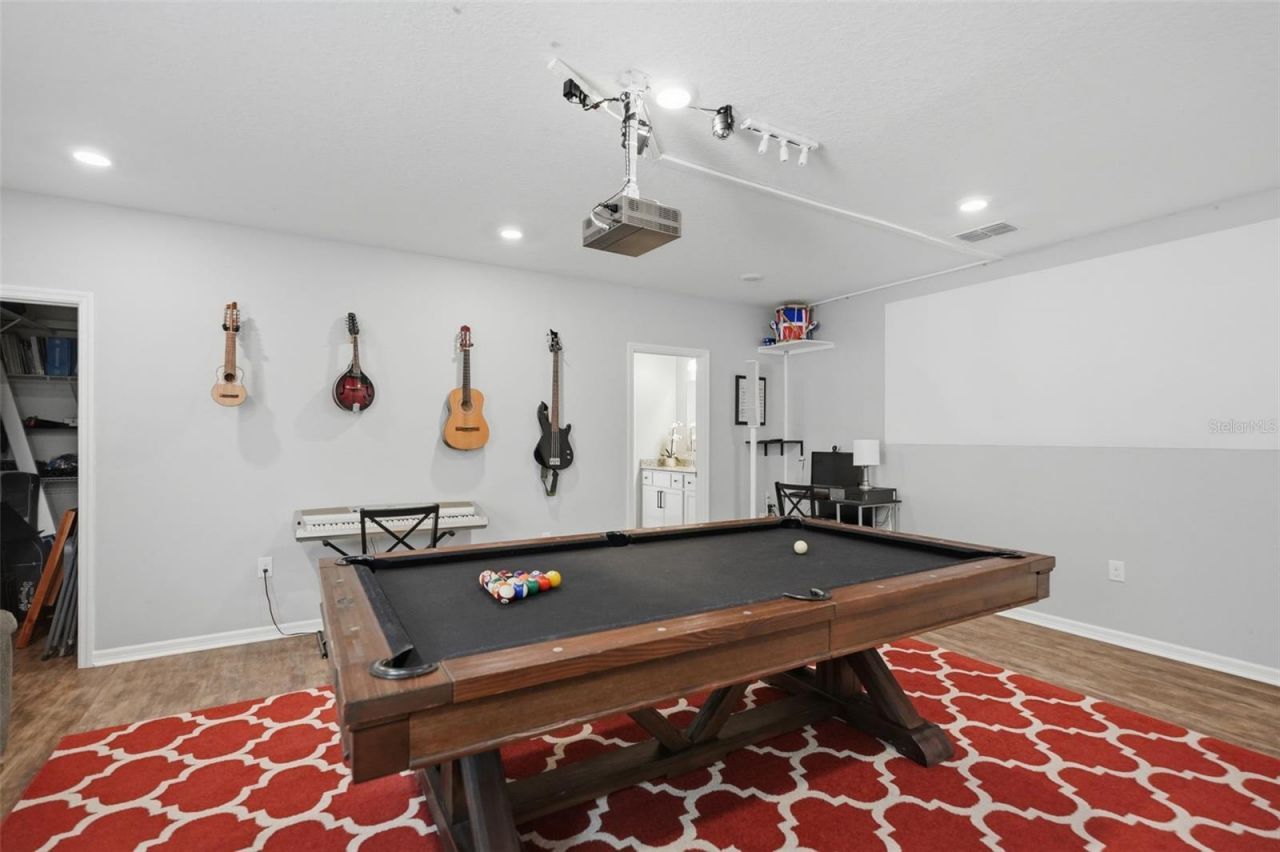 9025 Mazette Road , Weeki Wachee, FL 34613 Photo