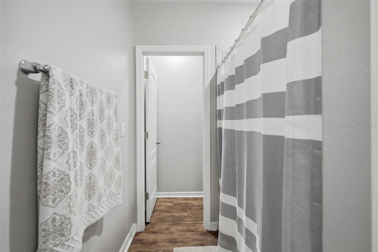 9025 Mazette Road , Weeki Wachee, FL 34613 Photo