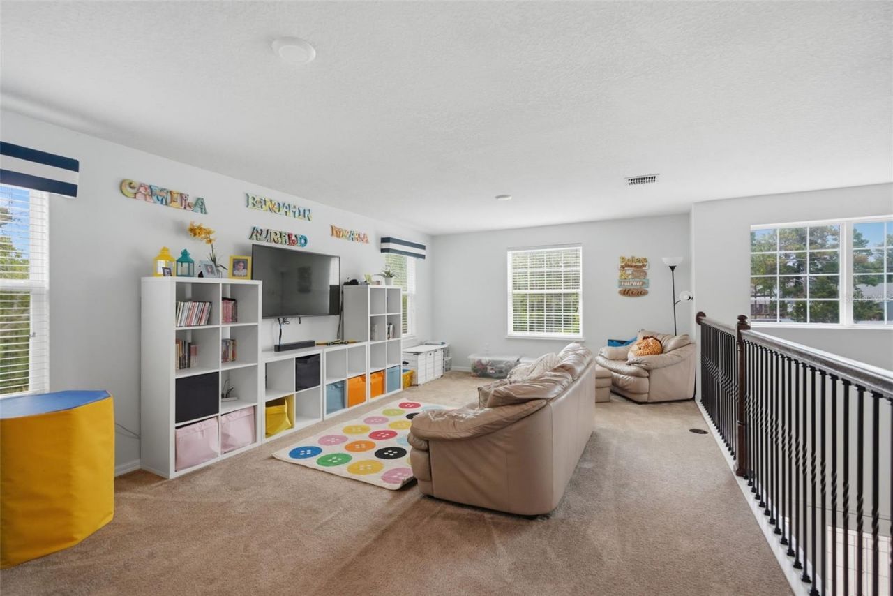 9025 Mazette Road , Weeki Wachee, FL 34613 Photo