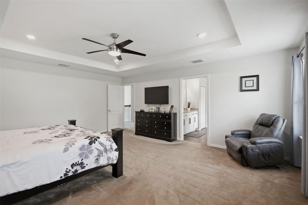 9025 Mazette Road , Weeki Wachee, FL 34613 Photo