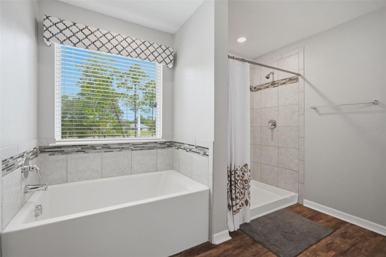 9025 Mazette Road , Weeki Wachee, FL 34613 Photo