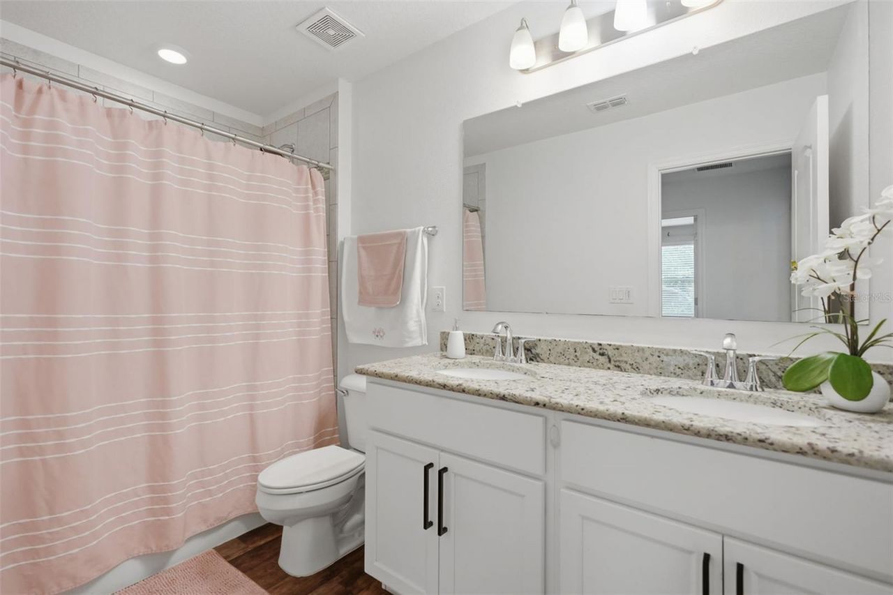 9025 Mazette Road , Weeki Wachee, FL 34613 Photo