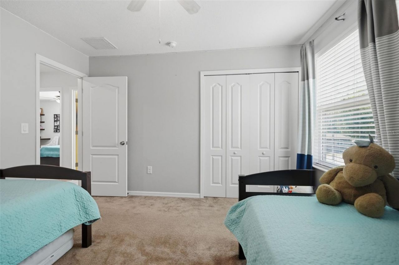 9025 Mazette Road , Weeki Wachee, FL 34613 Photo