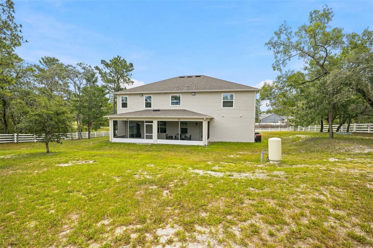 9025 Mazette Road , Weeki Wachee, FL 34613 Photo