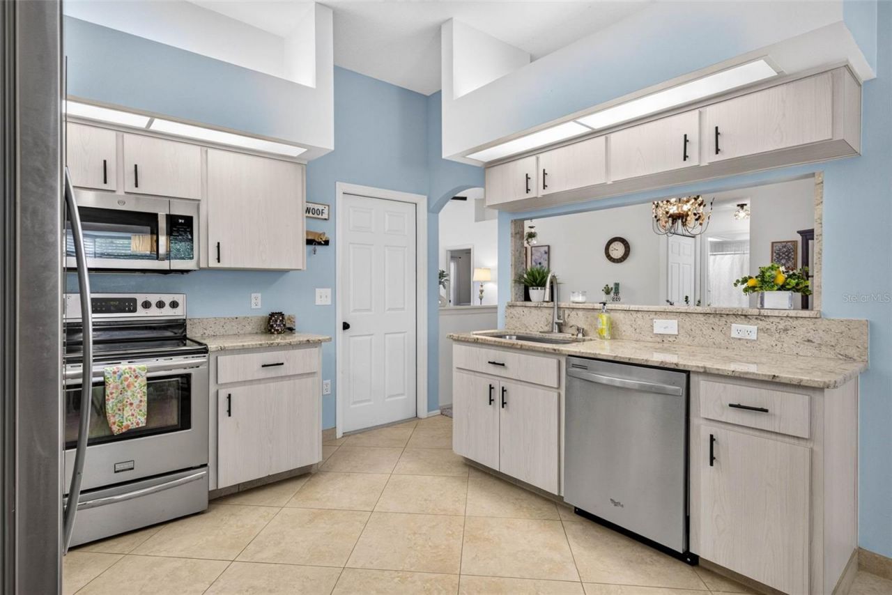 4233 Avanti Circle , New Port Richey, FL 34655 Photo