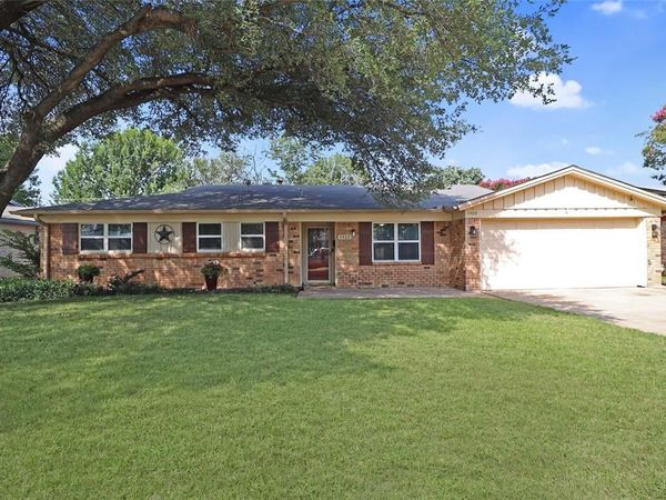 5409 Topper Drive , North Richland Hills, TX 76180