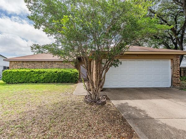 6413 Landview Drive, Fort Worth, TX 76133