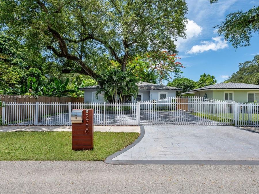 Property Image 6