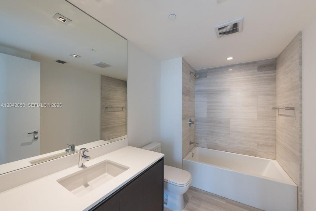 1451 Brickell Ave , Unit 2103, Miami, FL 33131 Photo