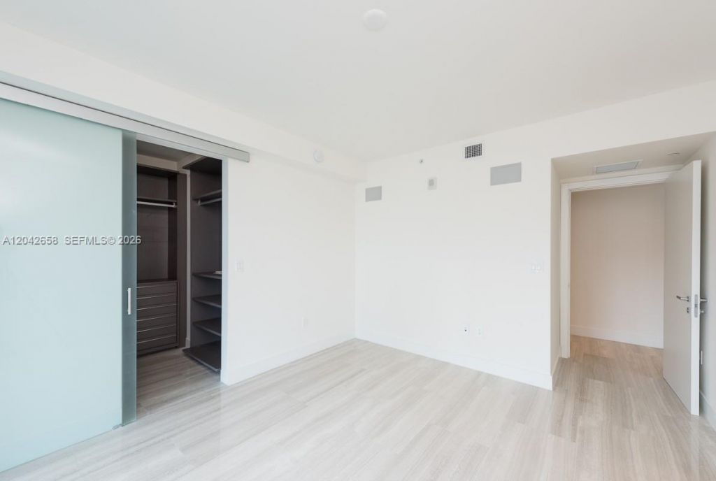 1451 Brickell Ave , Unit 2103, Miami, FL 33131 Photo