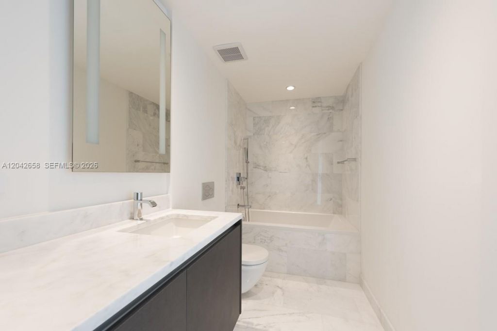 1451 Brickell Ave , Unit 2103, Miami, FL 33131 Photo
