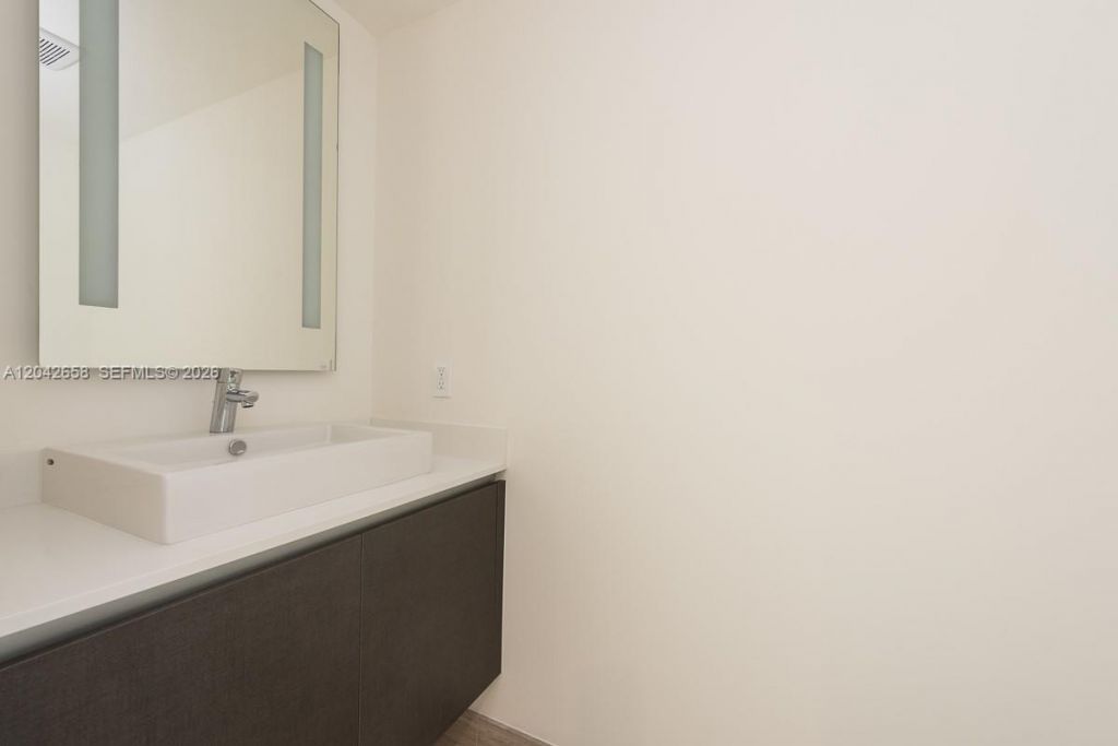 1451 Brickell Ave , Unit 2103, Miami, FL 33131 Photo