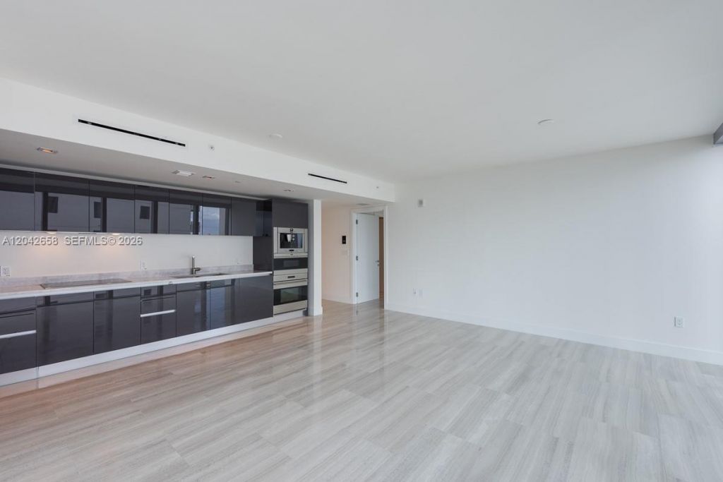 1451 Brickell Ave , Unit 2103, Miami, FL 33131 Photo
