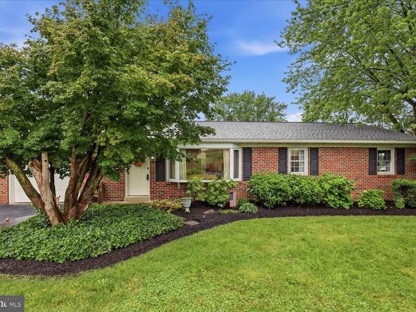 324 SOUTHVIEW DRIVE, EPHRATA, PA 17522