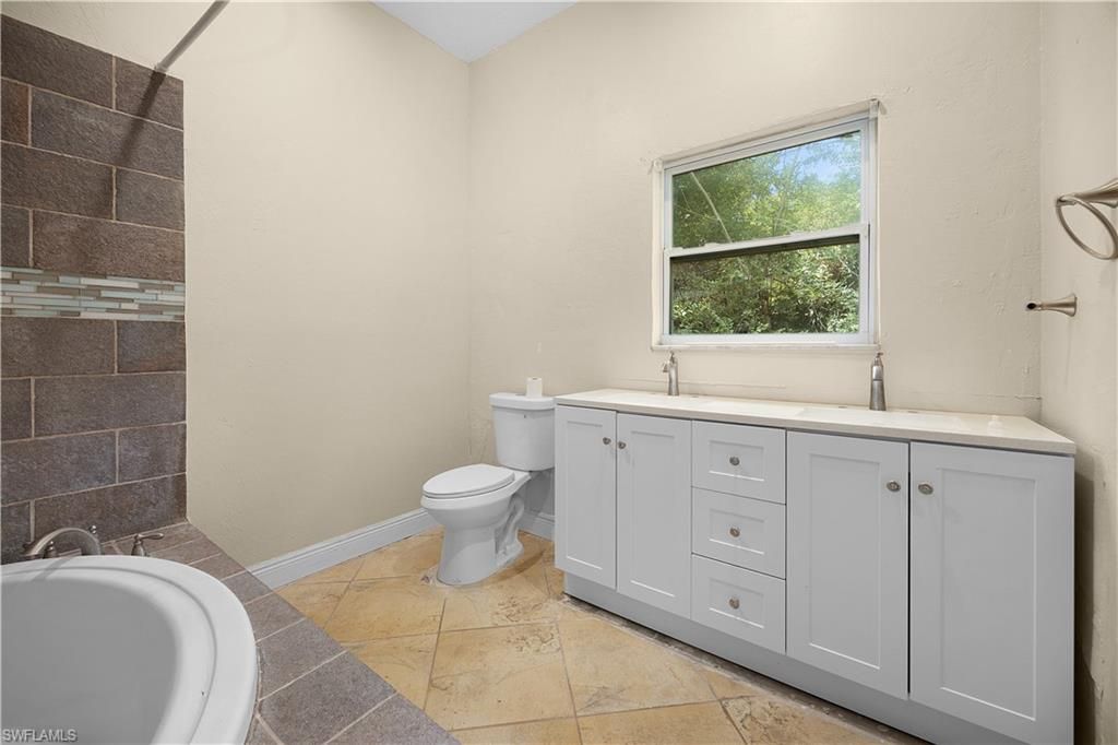 7823 Marx Dr, North Fort Myers, FL 33917 Photo