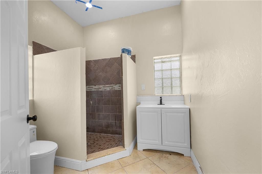 7823 Marx Dr, North Fort Myers, FL 33917 Photo