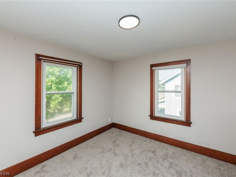 2233 E 33rd Street, Lorain, OH 44055 Photo 12