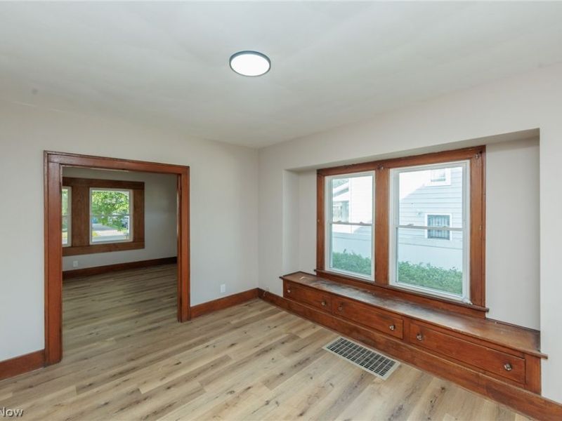 2233 E 33rd Street, Lorain, OH 44055 Photo 14