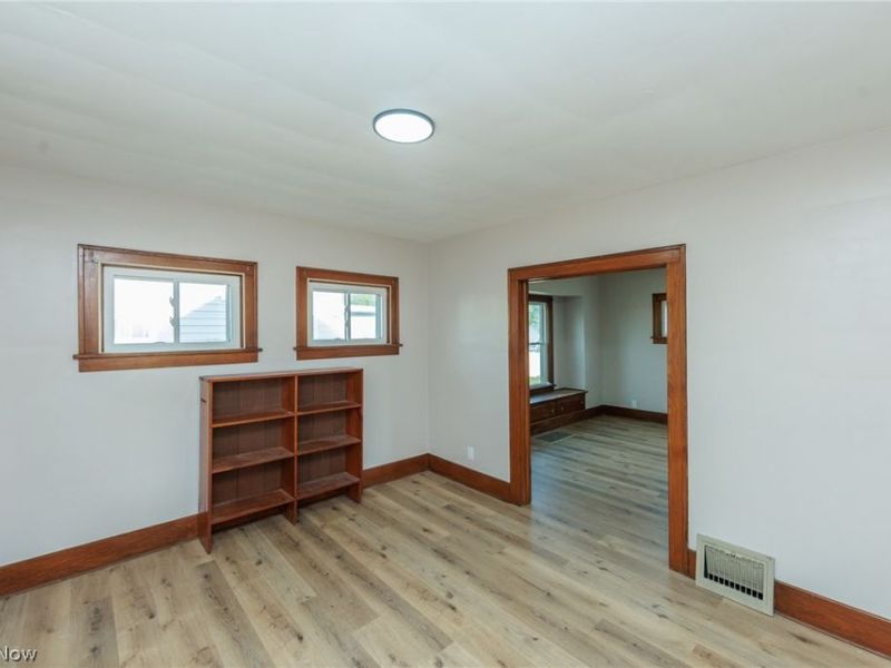 2233 E 33rd Street, Lorain, OH 44055 Photo 17